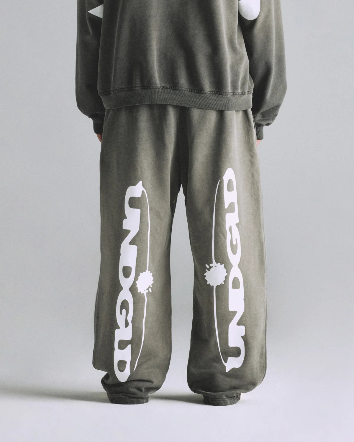 HELIOS UNDGLD STRAIGHTPANTS (AGED GRAY)