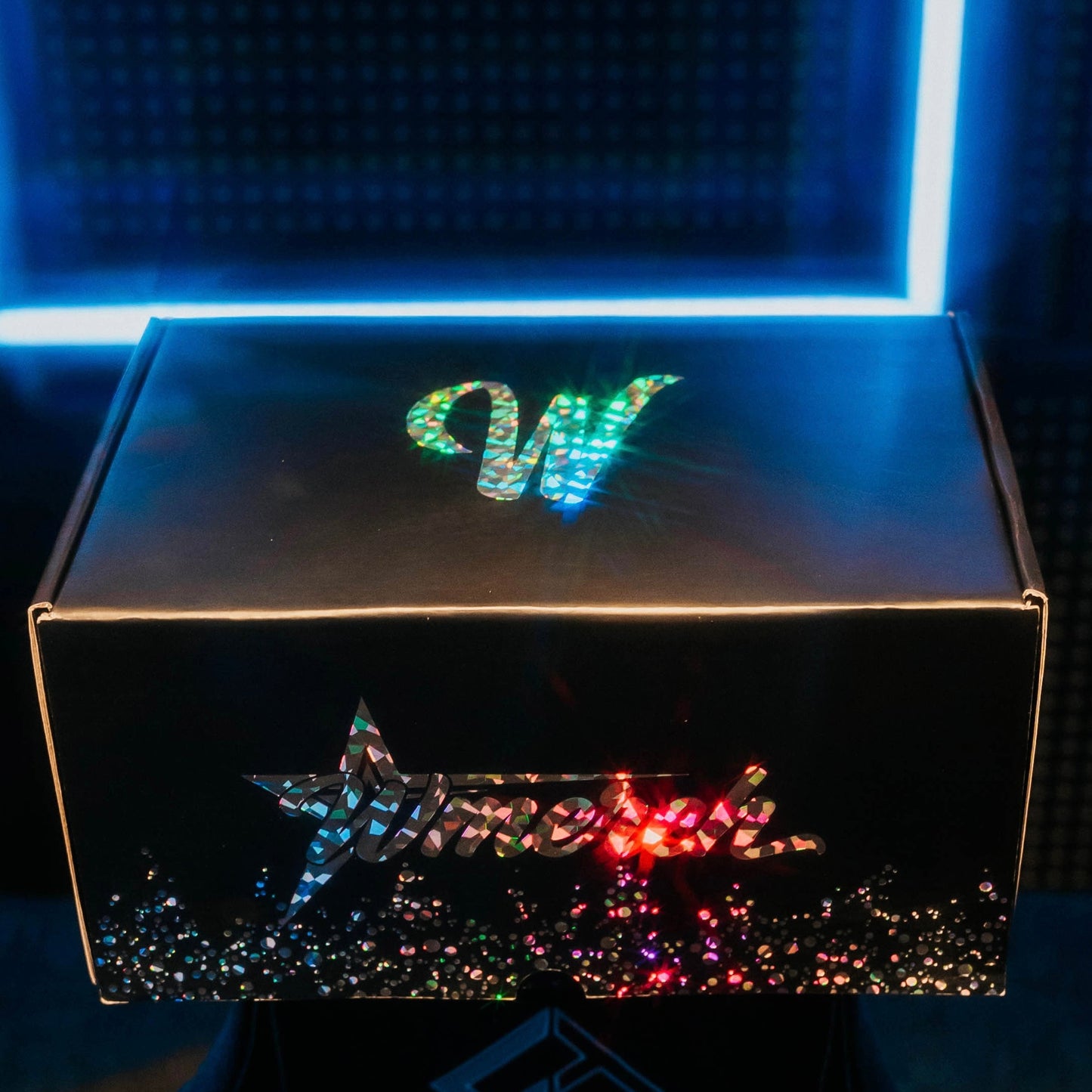 W Merch | THE ONE ICE