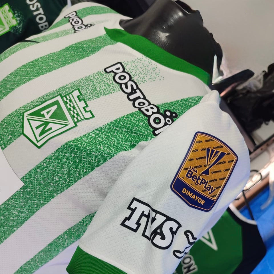 Camiseta Nacional 2025 x Blessd