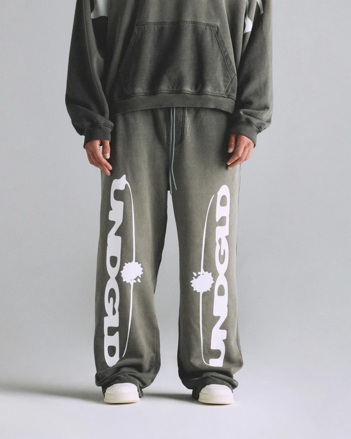 HELIOS UNDGLD STRAIGHTPANTS (AGED GRAY)