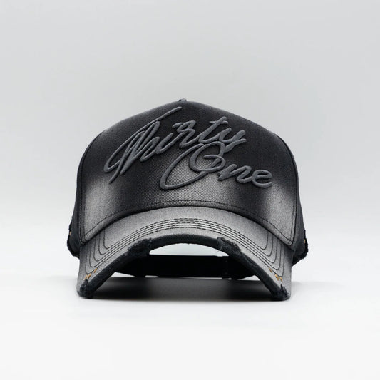 THIRTYONE HATS | FADE TO BLACK