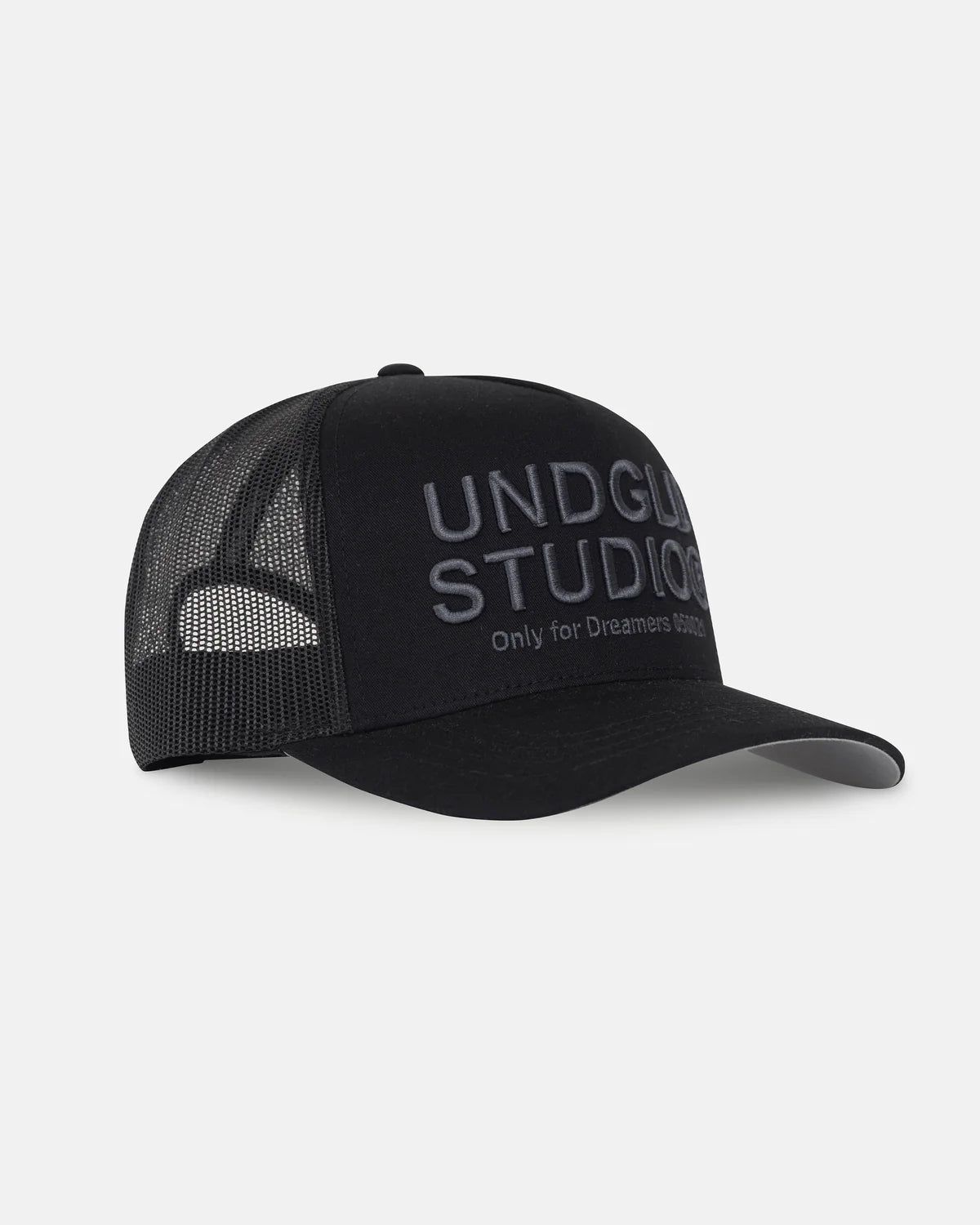 BASICS UNDGLD STUDIO TRUCKER CAP BLACK