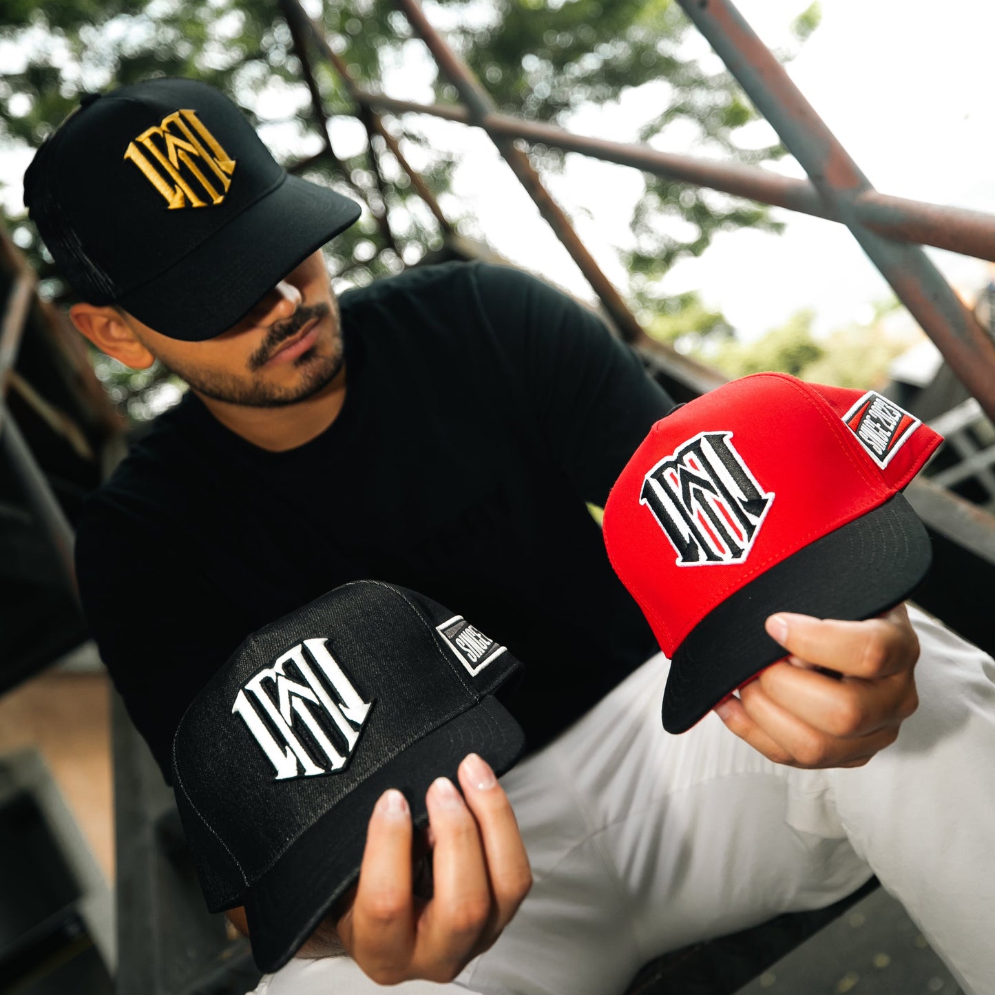 W Merch | Jean Plateado