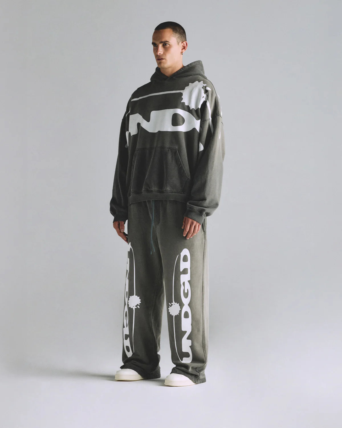 HELIOS UNDGLD STRAIGHTPANTS (AGED GRAY)
