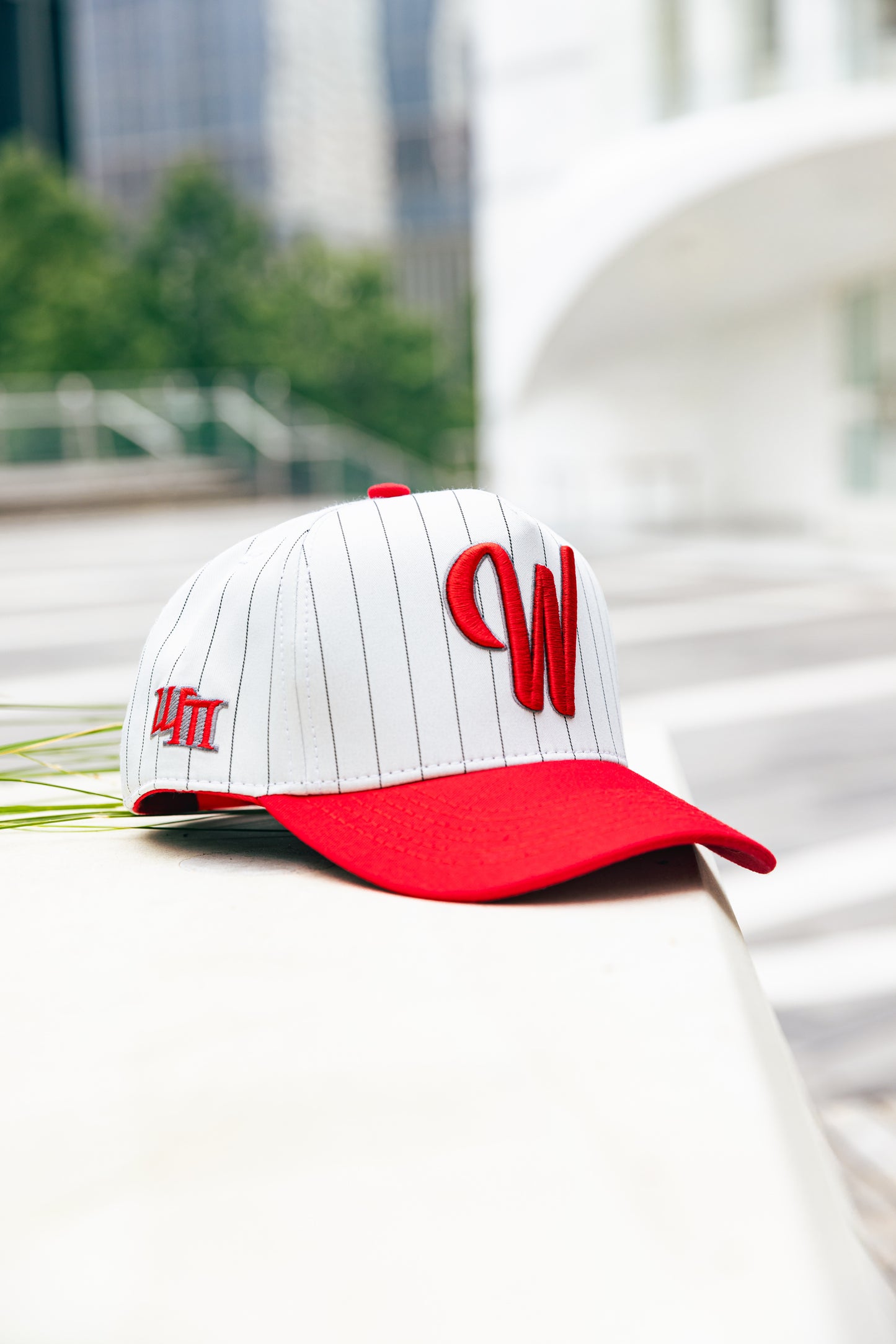 W MERCH | CLASSIC MLB 33 RED