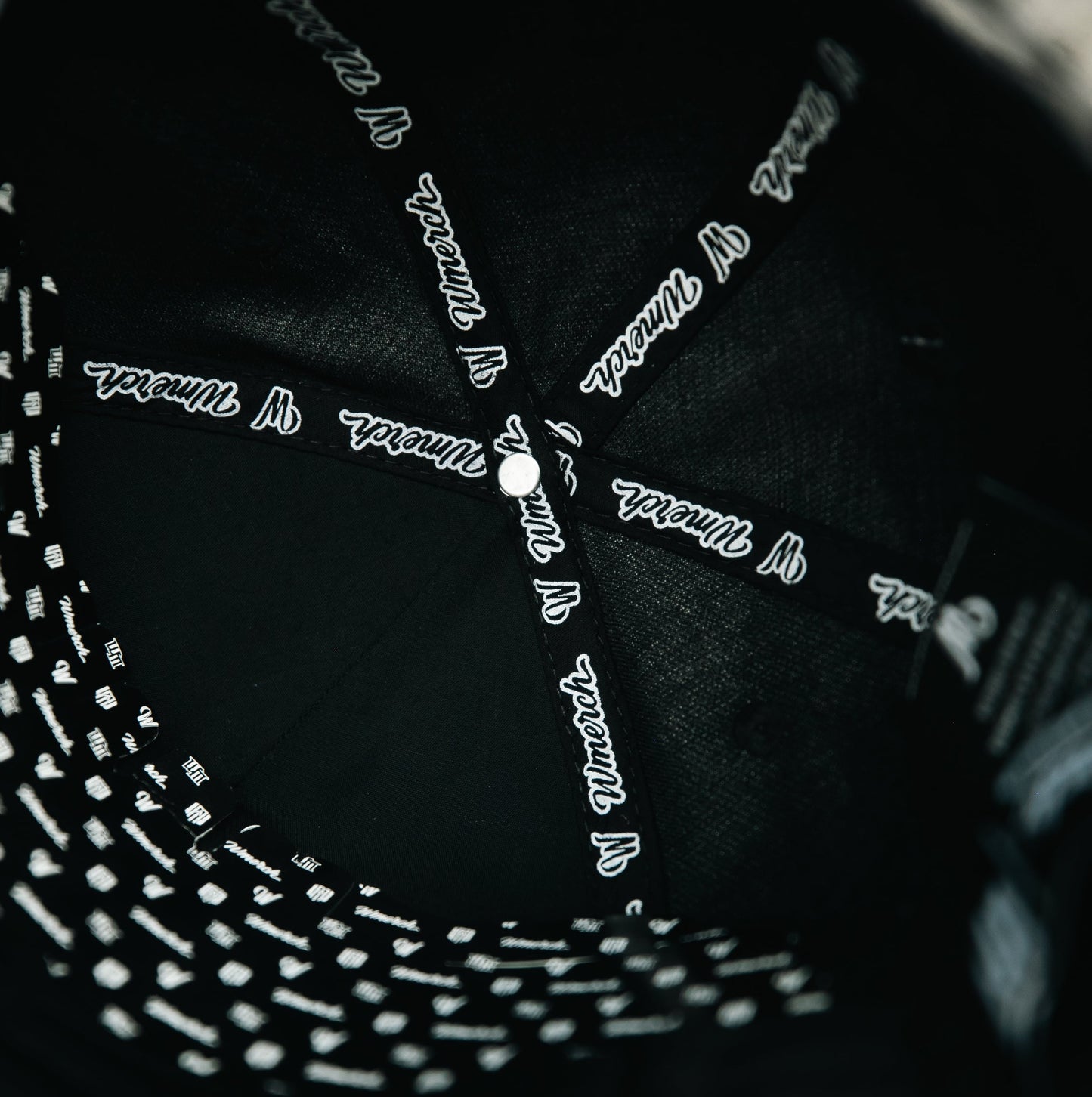 W Merch | Jean Plateado