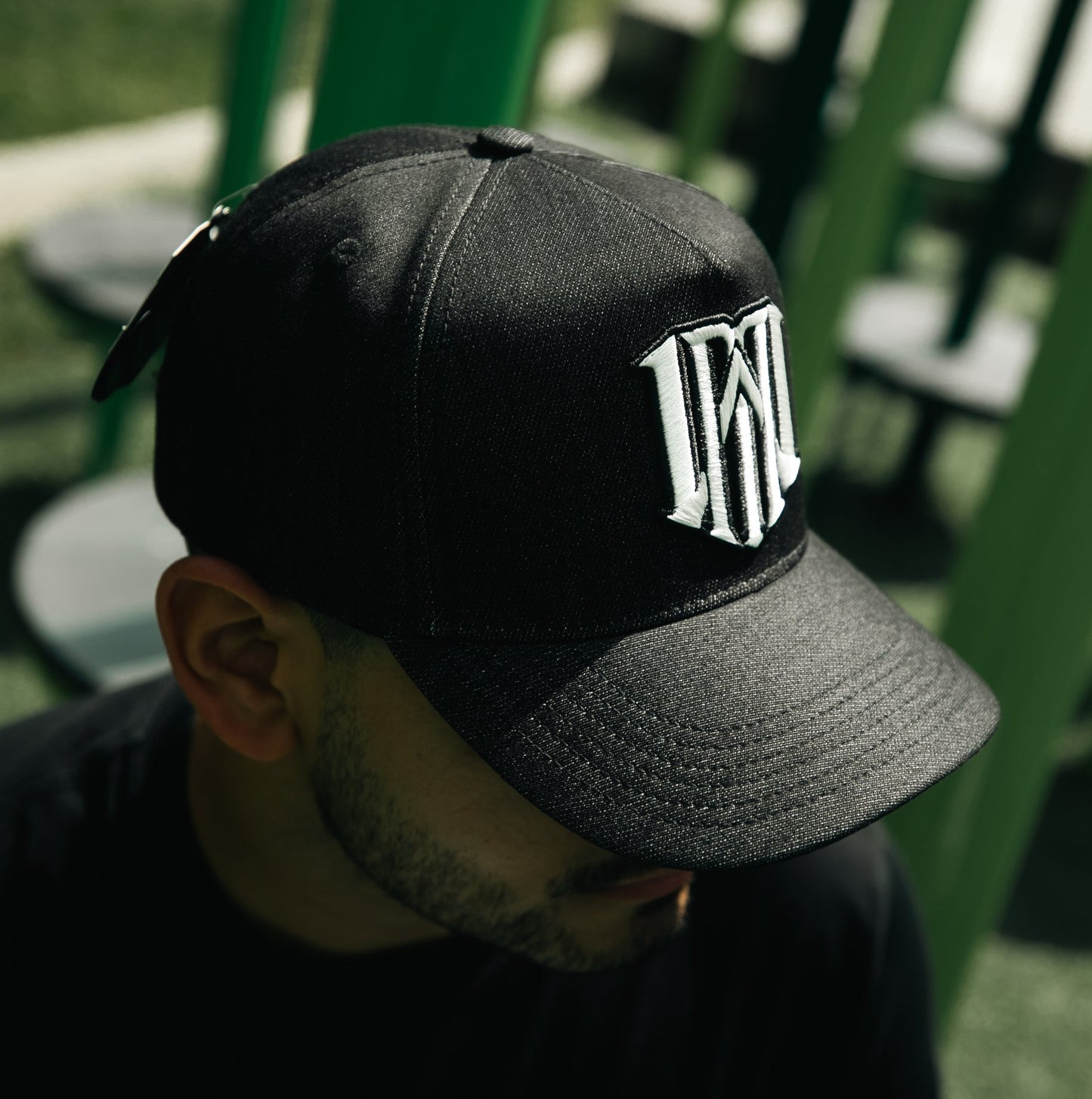 W Merch | Jean Plateado