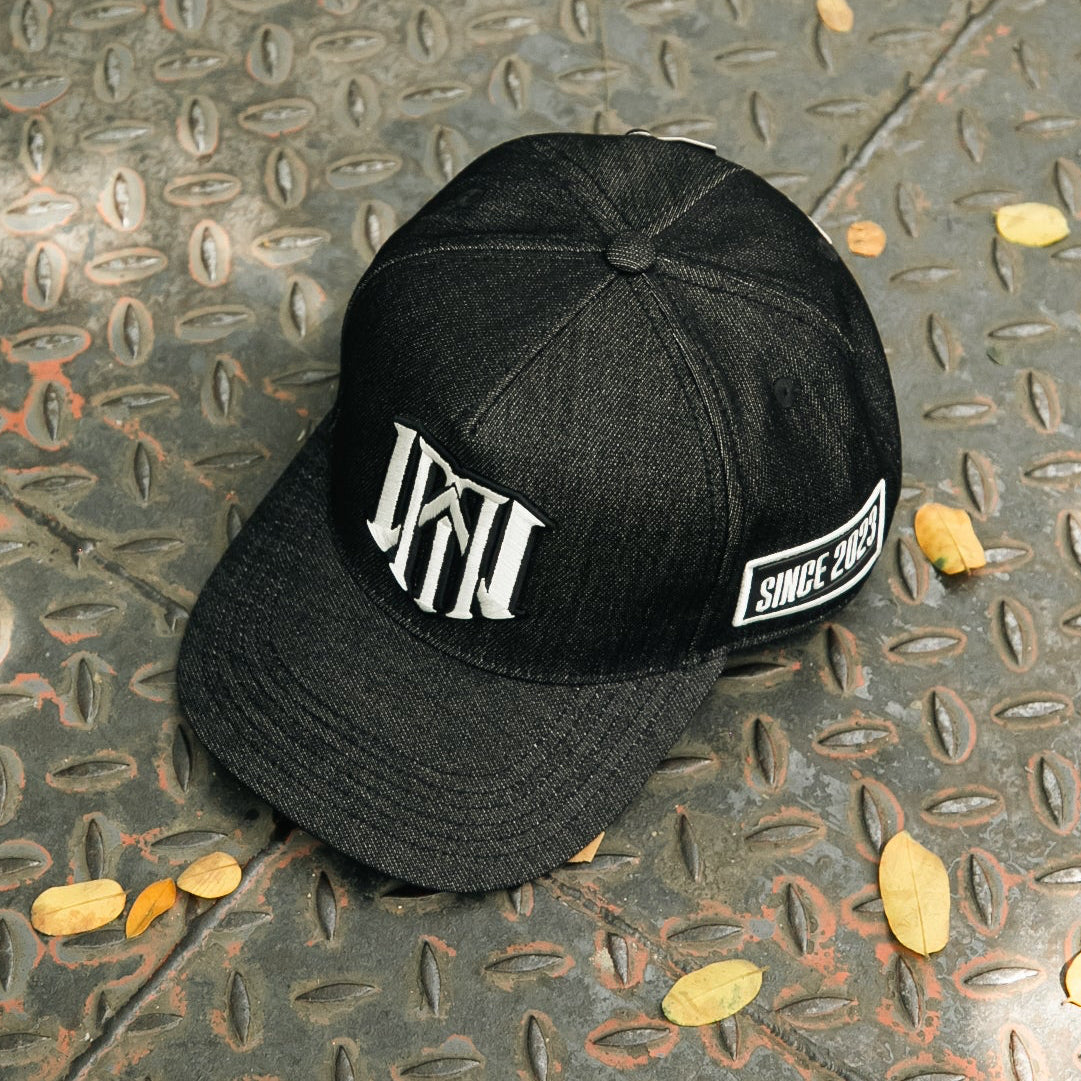 W Merch | Jean Plateado